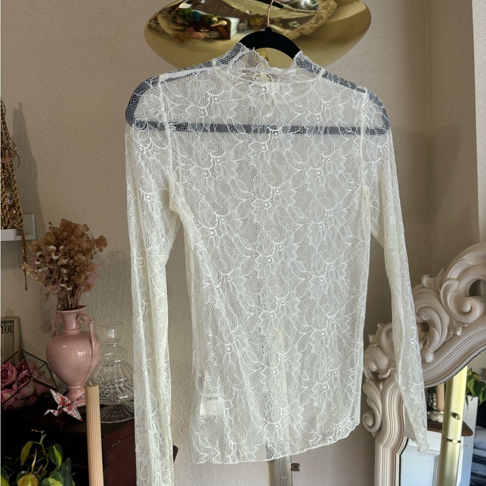 Anthropologie white lace top. Size XXS.